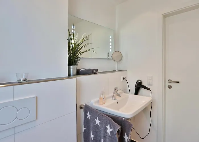 Haus Moewenberg 14 Haus Moewenberg 1